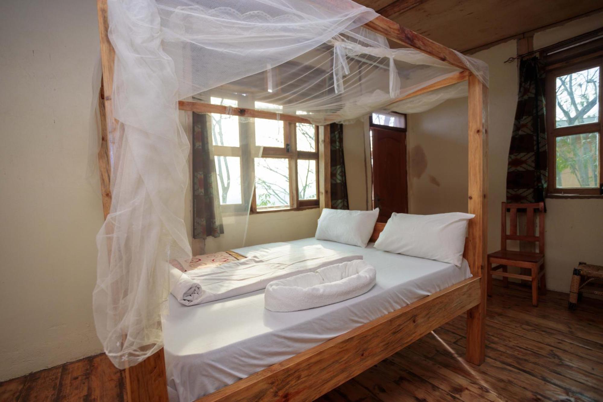 Lake Mwamba Lodge Kasenda Buitenkant foto